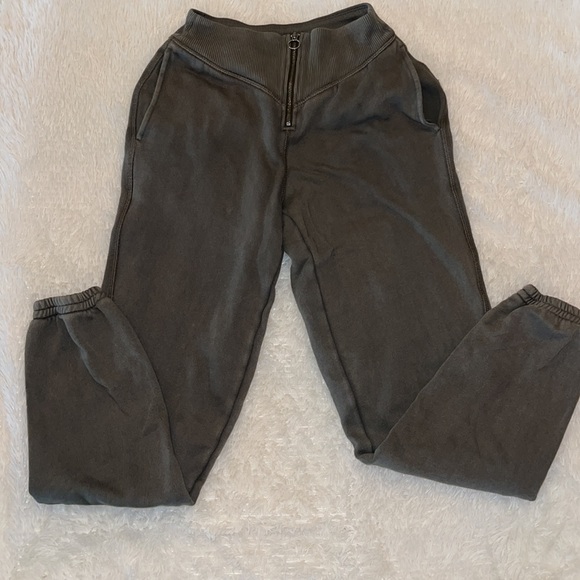 aerie sweatpants - Picture 2 of 7